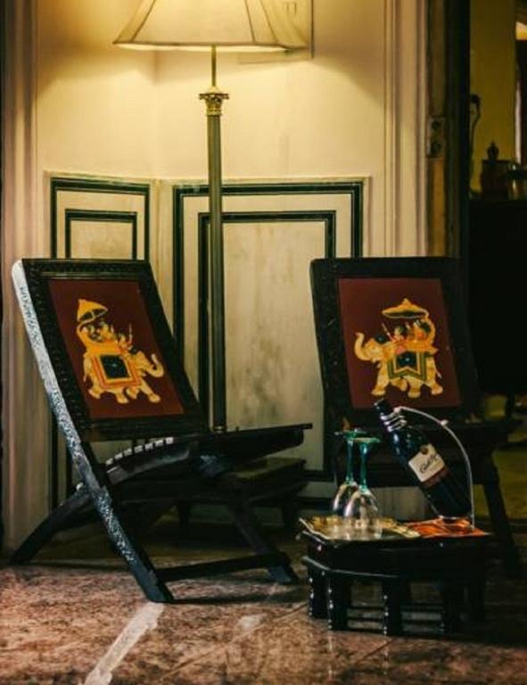 The Umaid Vilas Royal Heritage Haveli Dzsaipur Szoba fotó